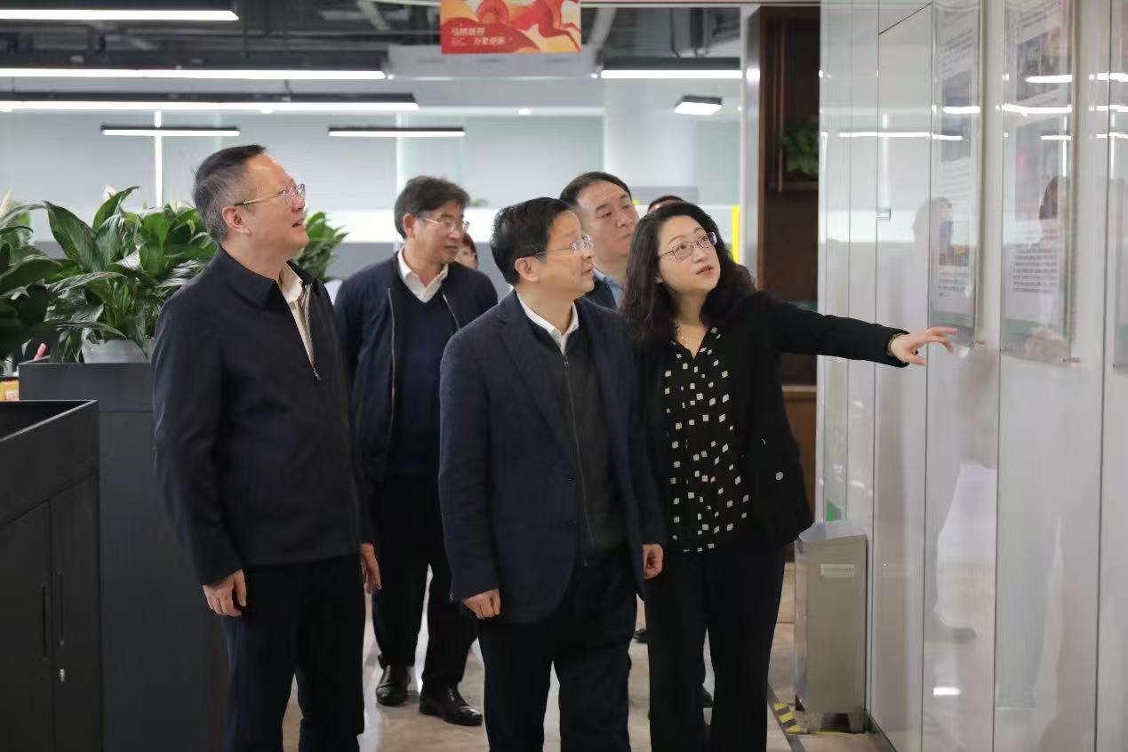 倪震赴人才集团开展政绩观专题调研，强调把学习成果转化为高质量